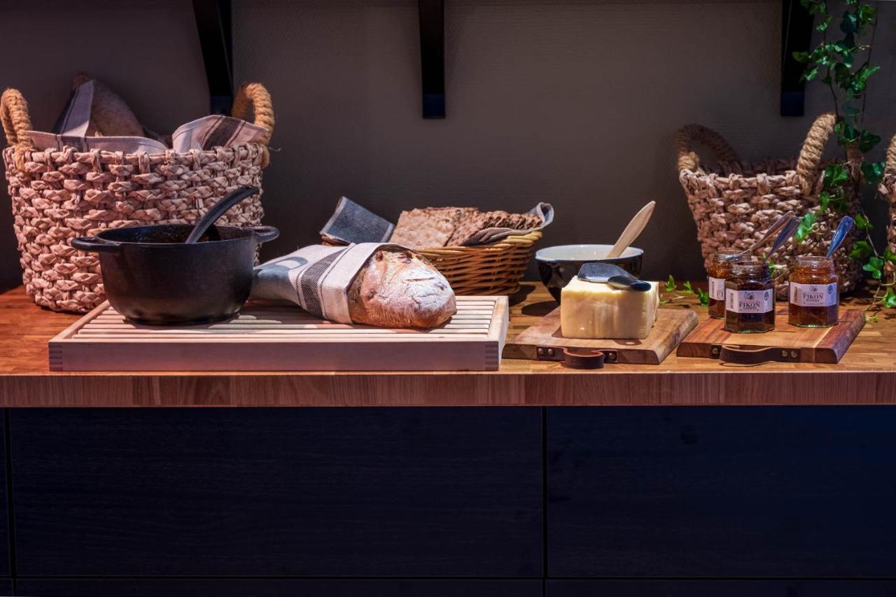 Norrfaellsviken Rum & Koek Hotel Mjallom Bagian luar foto